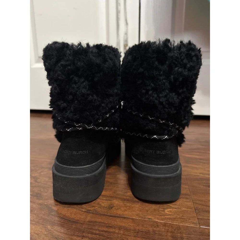 Tory Burch Mellow Shearling Platform Lace Up Snow Boots Minimalist Quiet Luxury